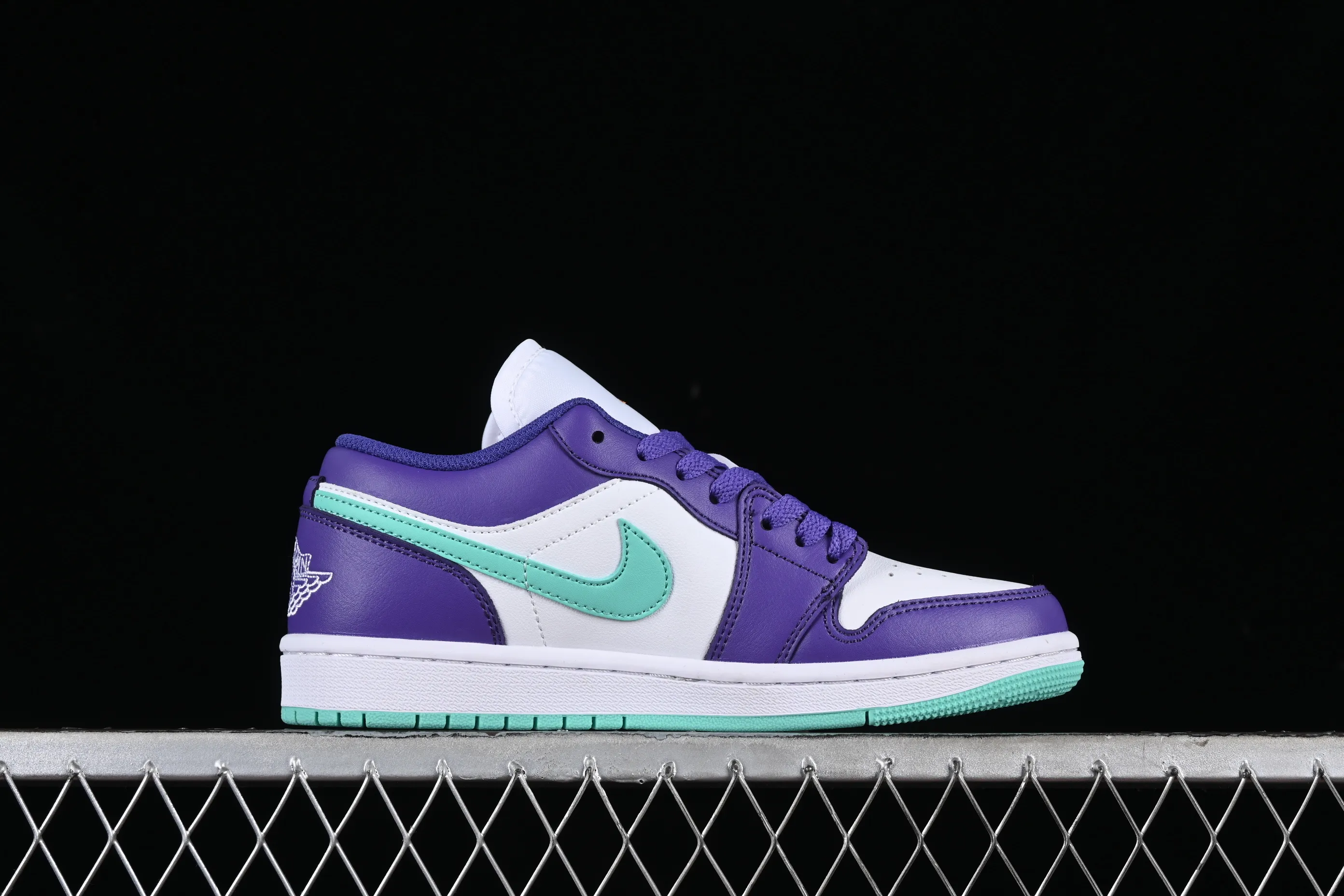 All categories Air Jordan Jordan series basketball shoes Air Jordan 1 Low Air Jordan 1 Low AJ1 Joe 1 Charlotte Hornets low-top cultural and casual sneakers HJ9013-550